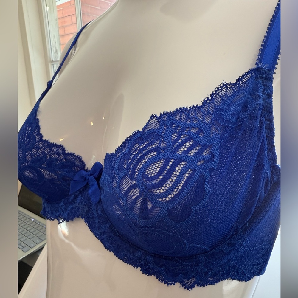 NWT L’Agent Agent Provocateur x Penelope Cruz Royal Blue Lace Rosella Bra 32D